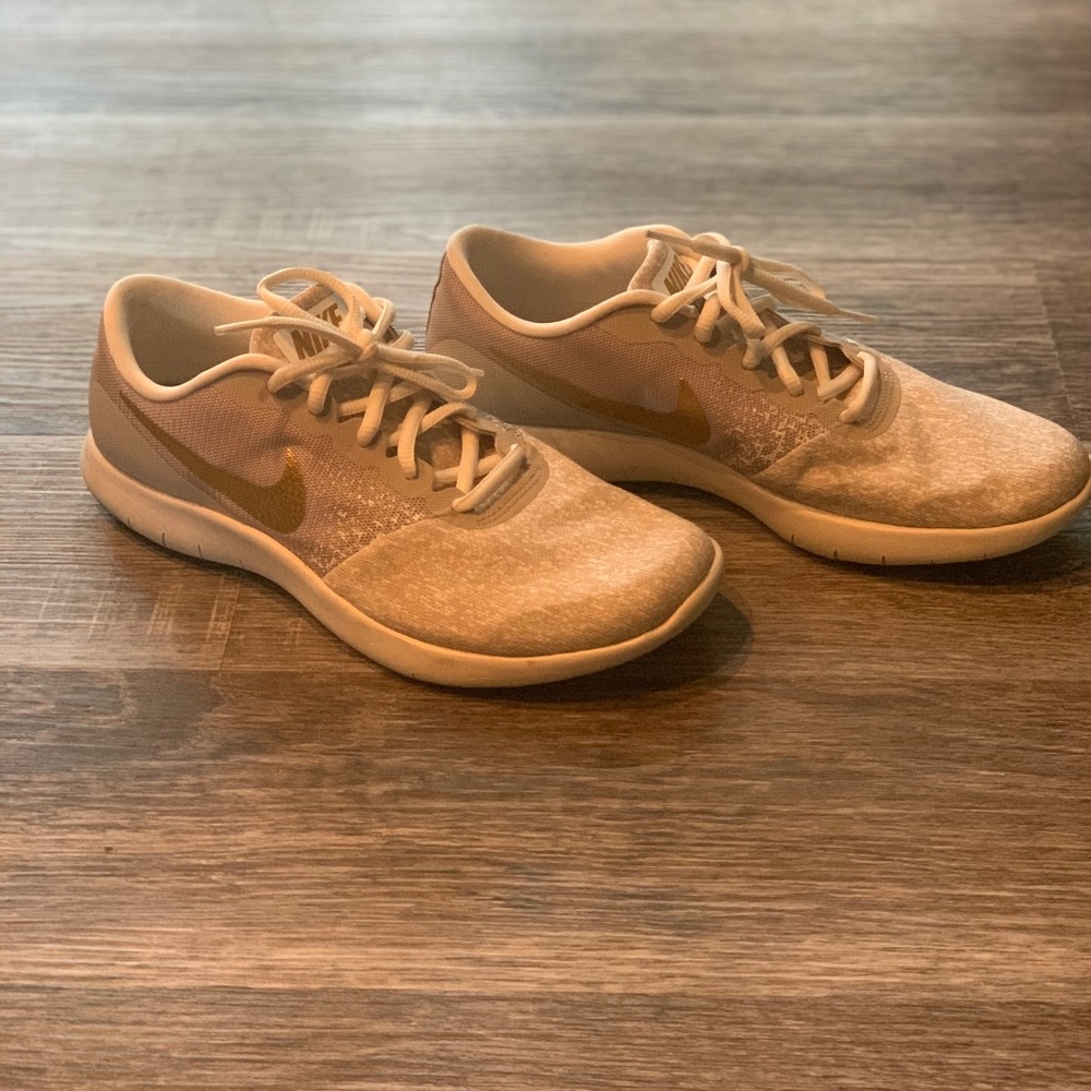 Nike flex contact sneakers